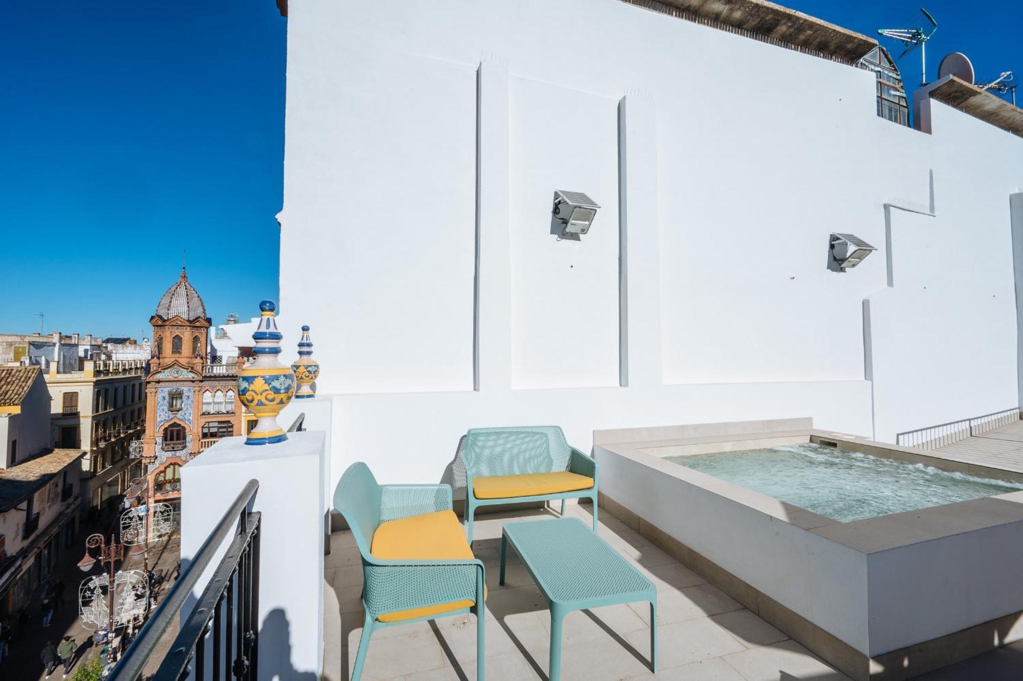 Ninesuites Cathedral Seville Exterior photo