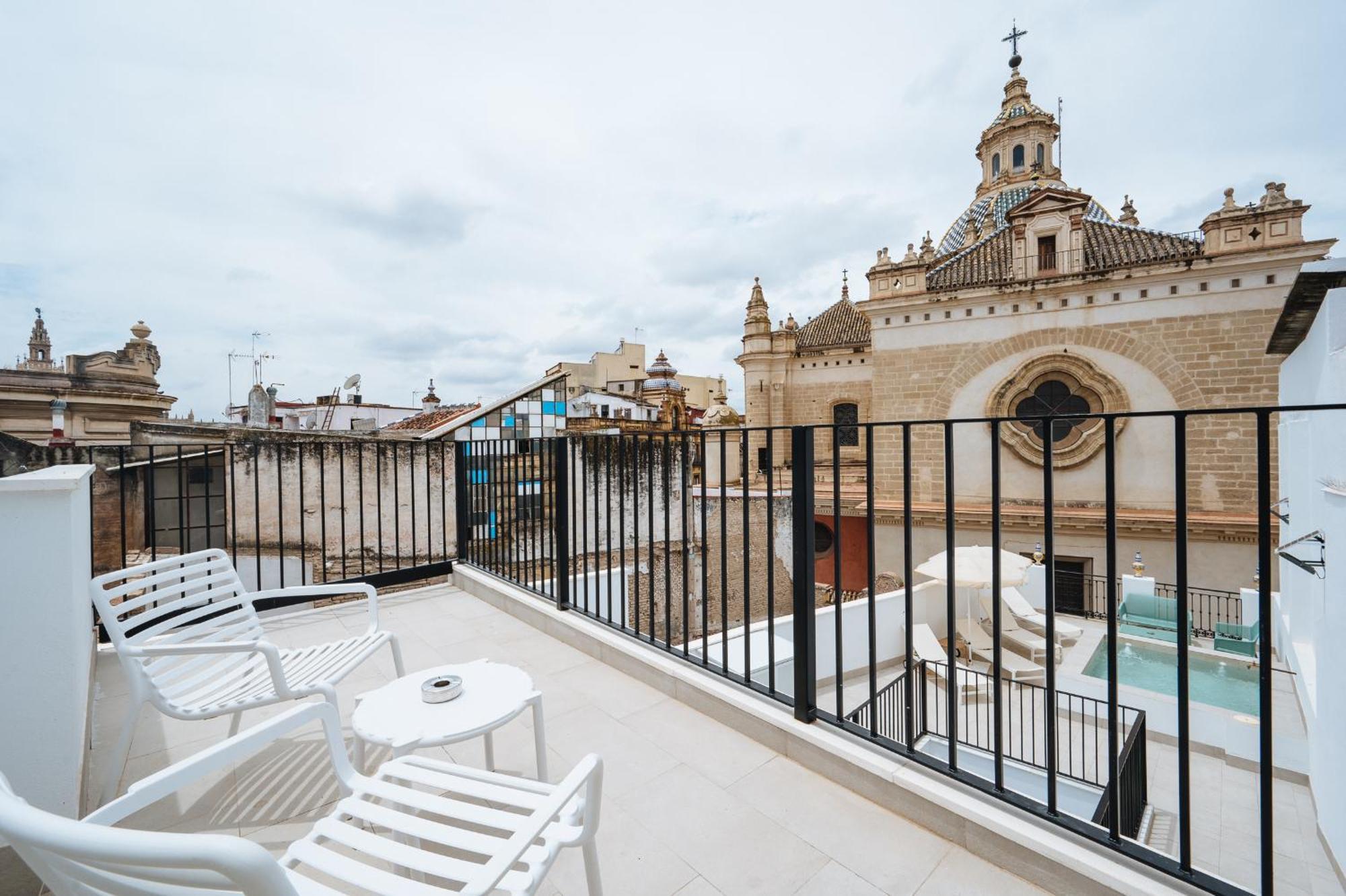 Ninesuites Cathedral Seville Exterior photo